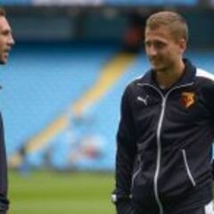 Miguel Layún jugó 20 minutos en la derrota del Watford