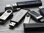 Un estudiante se cansa de perder sin parar sus USB y ahora es multimillonario gracias a su gran idea