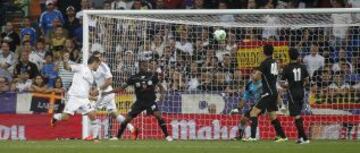 Trofeo Santiago Bernabeu. Homenaje a Raúl. 2-0. Segundo gol de Isco.