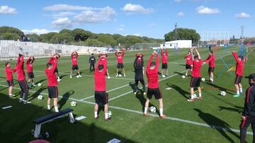 'El Profe' aprieta: pesas y nuevos ejercicios antes del Deportivo