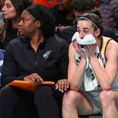 Is Caitlin Clark being targeted? UConn’s Geno Auriemma thinks so