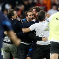 Los registros de Rubén Baraja, en la mesa de Singapur