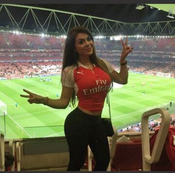 Conoce a Rossana Torales, la doctora más sexy del fútbol