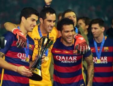 Luis Suárez, Claudio Bravo y Dani Alves.