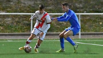 Victoria del CDE Madrid 2021-Fuenlabrada Promesas frente al Rayo Vallecano de Madrid B (0-2) en el encuentro correspondiente a la Jornada 18 en el Grupo 7 de Tercera División RFEF disputado en la Ciudad Deportiva Fundación Rayo Vallecano.