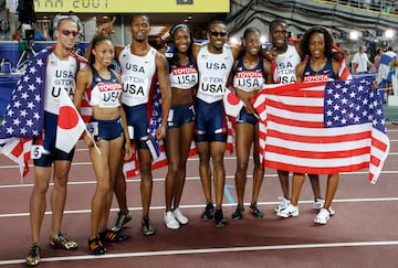 Con 381 medallas, Estados Unidos es el pa赤s que ocupa el primer lugar del p車dium en cuanto a medallas se refiere, seguido por Rusia, con 234 y Alemania, 185. Los metales estadounidenses se dividen en 169 oros, 118 platas y 94 bronces, a una gran distancia de sus perseguidores.