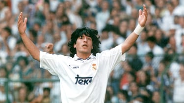 El exdelantero chileno en su primera temporada, 1992-93, jugó un total de 45 partidos en los que marcó 37 goles.