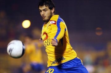 El volante fue una de las figuras de la Universidad de Concepción en 2006. Luego, hizo carrera en Portugal: llegó al Porto y al Sporting Lisboa. Hoy está en el Sporting Braga.