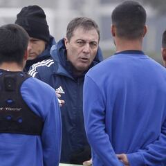 El inesperado problema que complica a Kudelka en la U