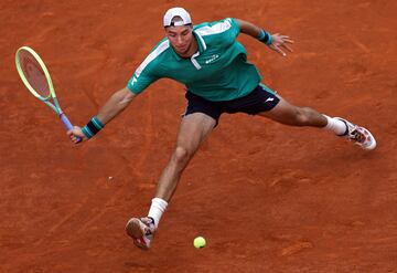 Best pictures as Carlos Alcaraz wins Mutua Madrid Open