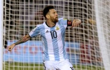 Messi celebra el 1-0 definitivo a Chile durante la fase de grupos para la clasificación del Mundial 2018.
