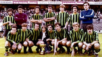 El Basurto en San Mam&eacute;s. Qued&oacute; subcampe&oacute;n del Trofeo Hierro el 1-7-1978 ante el Zalla. Pos&oacute; tras el partido con Botas, To&ntilde;o, Amavisca, Iglesias, Comas, Asensio y Pi&ntilde;al (arriba). Tamayo, Letamendia, Pitxi e hijo, Rom&aacute;n, Beitia, Ateka y Mauro (abajo). 