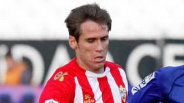 <b>PRETENDIDO. </b>Miguel Ángel Corona quiere seguir y el club le quiere.