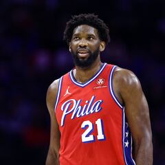 Joel Embiid promedia numeros de MVP en una semana casi perfecta