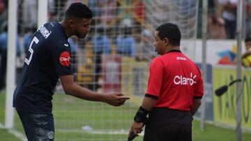 El primer cap&iacute;tulo de Motagua y Olimpia en la Gran Final de Honduras termin&oacute; con un vibrante empate 2-2. Marcelo Pereira anot&oacute; doblete y autogol.