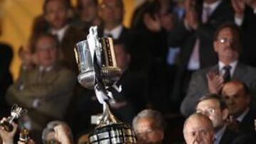 El Valencia, en el año 2008, fue el último equipo que levantó la Copa en el Calderón.