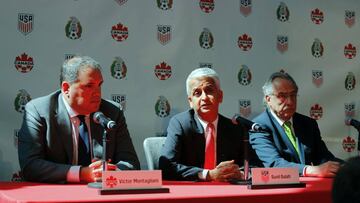 Sunil Gulati President of United States Soccer Federation speaks next to Victor Montagliani CONCACAF President (R) and Decio de Maria President of the Mexican Football Federation anouncing the next soccer 2016 World Cup in North America during a press co