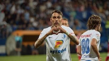 Jefté Betancor celebra uno de sus goles con el Farul Constanta rumano