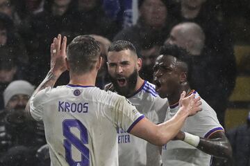 0-2. Karim Benzema celebra el segundo gol.