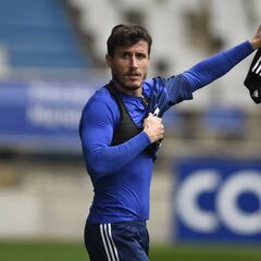 Christian Fernández: "Quiero acabar mi carrera en el Oviedo"