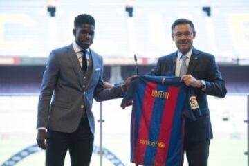 El francés fue aclamado por los aficionados que estuvieron presentes en el Camp Nou.
