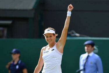 Muguruza shocked by Cepelova at Wimbledon