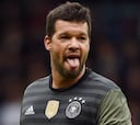 Con Italia fuera, Ballack ve a Alemania ganando el Mundial y despierta la ira de los 'tifosi'