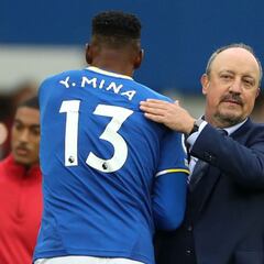 ¿Yerry Mina se queda sin técnico?: Everton destituiría a Rafa Benítez