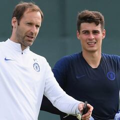 Petr Cech volverá a jugar con el Chelsea a los 38 años