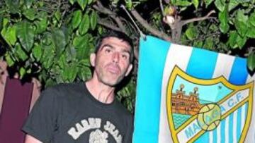 Muñiz posó para AS con los trabajadores de 'Frascati'.