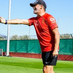 Luis García Plaza: "El Sevilla es la alternativa al poder"