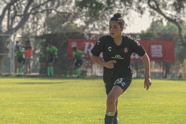 Albert Espigares: "El objetivo es formar futbolistas polifuncionales"