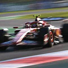 Tres coches en una décima y un estrellado en Monza