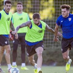 Iñigo Martínez: "Núñez merece el debut"