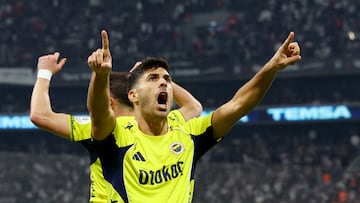 Marco Asensio, celebrando un gol con el Fenerbahçe.