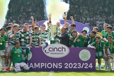 El Celtic se proclamó campeón de Escocia por 54ª vez en su historia. El equipo dirigido por Brendan Rodgers logró su tercera Premier escocesa seguida