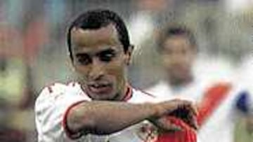 <B>ES DUDA</B>. Glaucio suele ser el revulsivo del Rayo y Manzano le quiere tener ante el Betis.