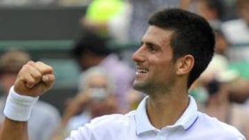 Djokovic arrolla a Llodra y se cita con Bernard Tomic