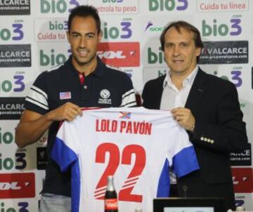 Presentación del Lolo Pavón como nuevo jugador de la Ponferradina.