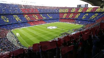 Foto del CAmp Nou en partido de Champions.