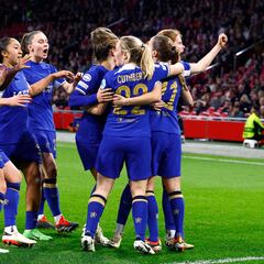 El Chelsea pone pie y medio en semis ante un Ajax con récord