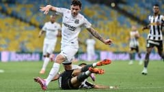 Cruzeiro reconoce tratativas para contratar a Eugenio Mena