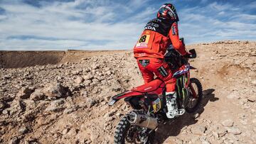 Joan Barreda con la Honda en el Dakar.