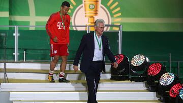 Heynckes se despide del Bayern con derrota en la final de copa alemana.