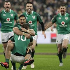 Sexton silences Stade de France with last gasp drop