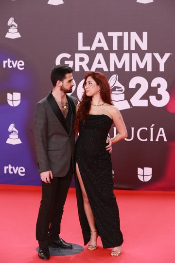 La cantante Mitchie Rivera posa durante el photocall previo a la gala de entrega de los Latin Grammy 2023, en el Palacio de Congresos de Sevilla.