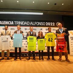 La maratón de Valencia celebra el acto de hermandad con los clubes élite valencianos