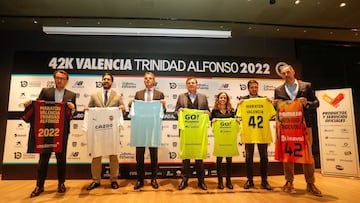 La marat¨®n de Valencia celebra el acto de hermandad con los clubes ¨¦lite valencianos
