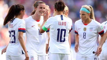 PARIS, FRANCE - JUNE 16: Carli Lloyd of the USA celebrates with teammates after scoring her team&#039;s third goal during the 2019 FIFA Women&#039;s World Cup France group F match between USA and Chile at Parc des Princes on June 16, 2019 in Paris, France. (Photo by Alex Grimm/Getty Images)