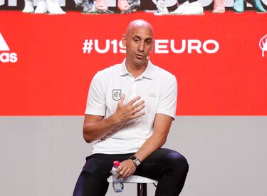 Rubiales, Piqué, Ramos and VAR